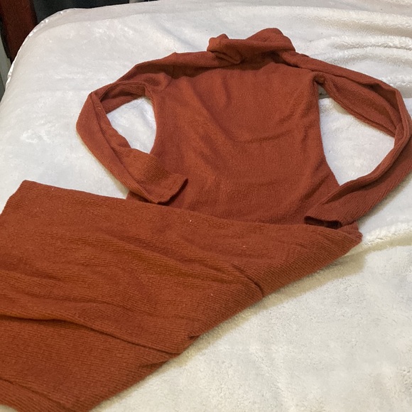 Fashion Nova sweater dress - Picture 3 of 6